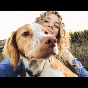 Meet your Posher, Caitlin